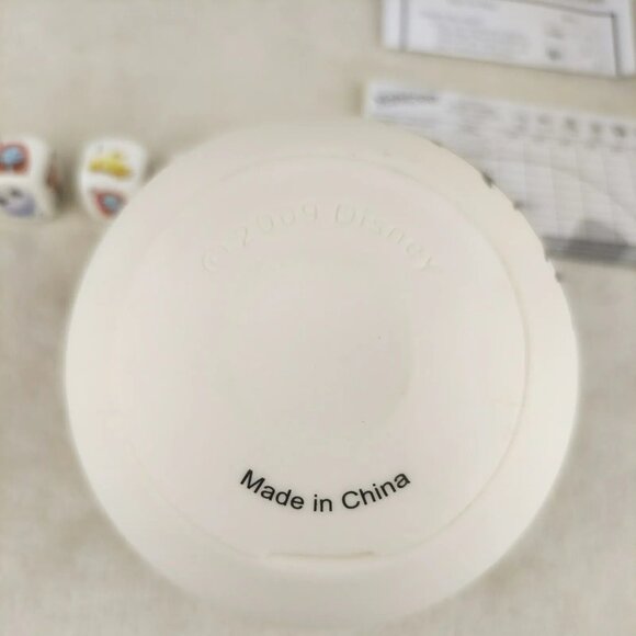 Yahtzee Tim Burton’s The Nightmare Before Christmas Travel Edition - Picture 10 of 10